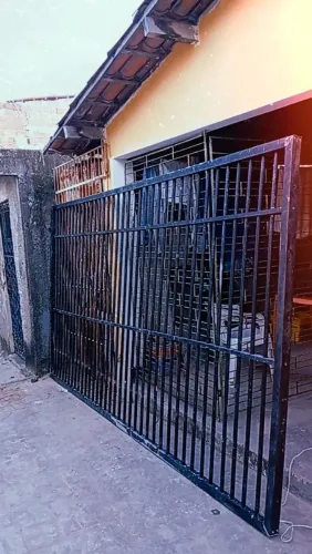 Portão de alumínio