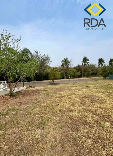 Terreno em Condomínio de Alto Padrão em Indaiatuba-SP, Jardim Vila Paradiso 525,70m² de Ár