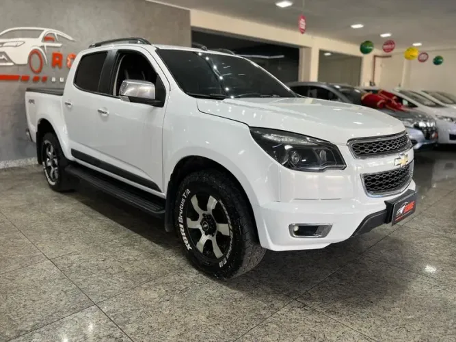 Chevrolet S10 Pick-up LTZ 2.8 TDI 4X2 CD Dies.aut 2013