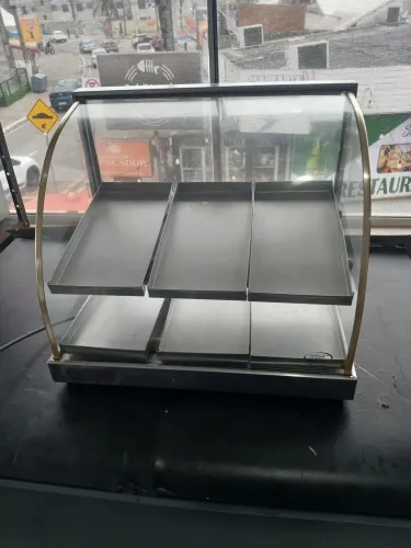 Vendo estufa 6 bandeijas para salgados