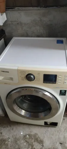 Máquina de Lavar Samsung EcoBubble 10.1kg - Digital Inverter, bem conservada