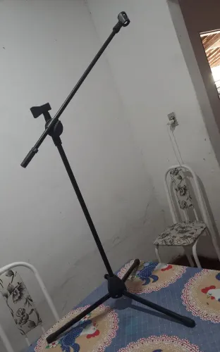 Pedestal para microfone