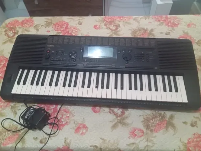 Teclado Yamaha PSR-520