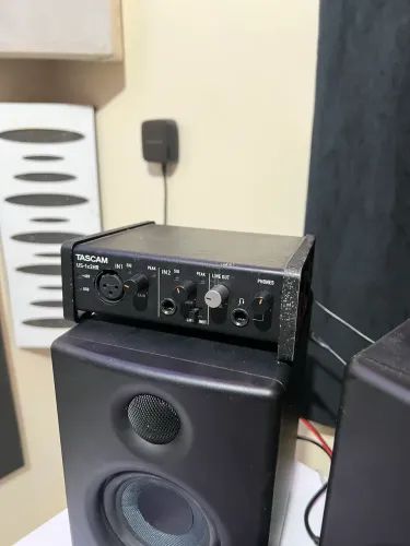 Interface de Áudio Tascam - Us-1X2Hr