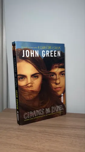 Livro Cidades de papel