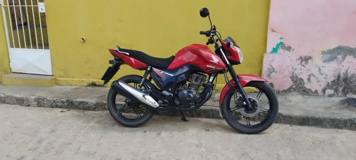 Honda fan 160 bem conservada