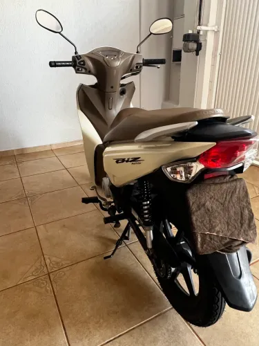 HONDA BIZ 125 EX COMPLETA