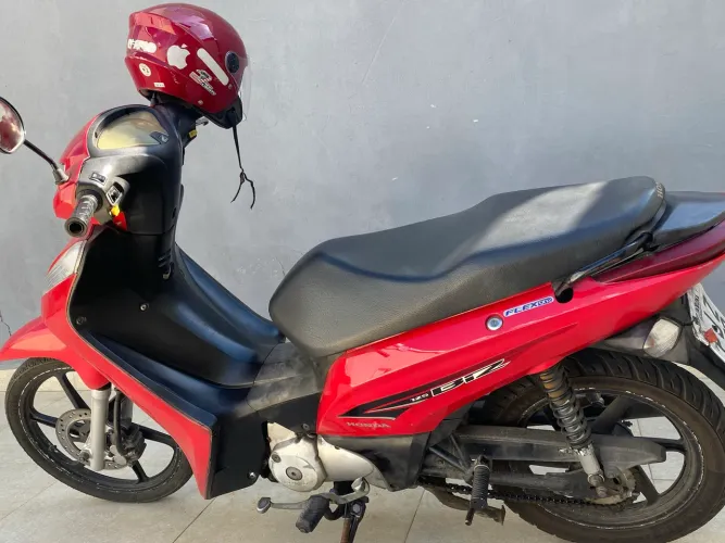 Vende urgente Honda Biz 125 completa
