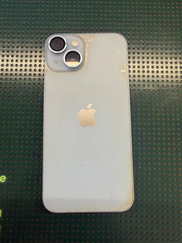 iPhone 14 em excelente estado de conservação.