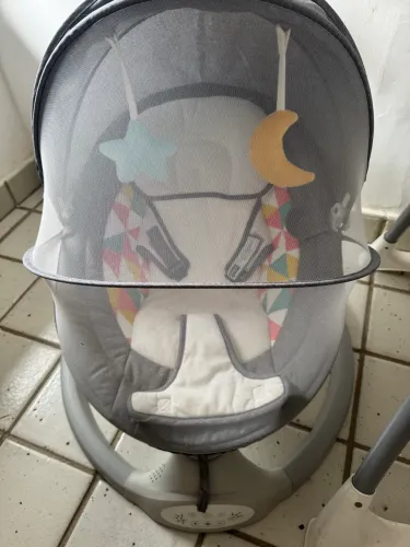 Cadeira de balanço elétrica para bebê 