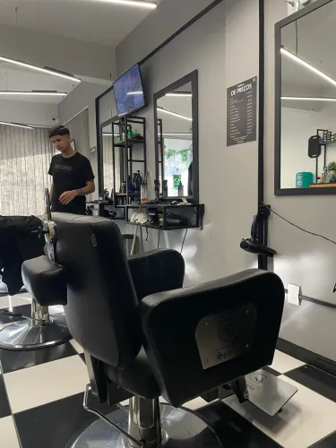 CADEIRA PARA BARBEARIA SPARTA