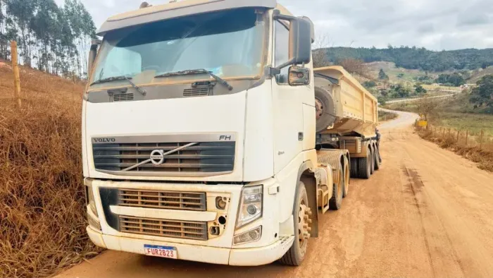 Volvo FH 460, carreta random 2018