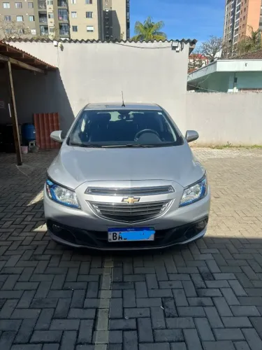 Chevrolet Onix Hatch LTZ 1.4 8V Flex Power Aut. 4P 2016
