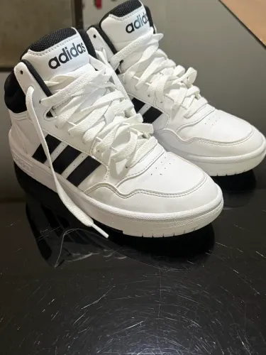 TÊNIS ADIDAS HOOPS 3.0 MID INFANTIL - TAM 32,5 SEMINOVO - USADO APENAS 3 VEZES!