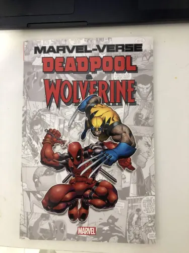 Deadpool e Wolverine Revista Livro