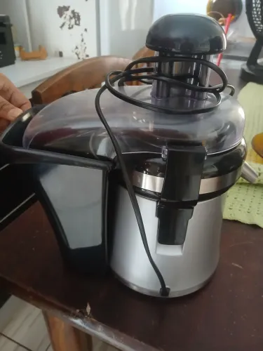 Espremedor elétrico 50reais
