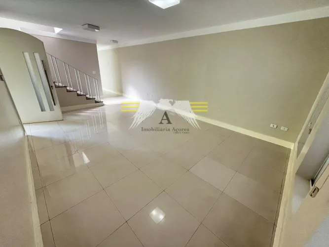 Exclusividade no Belém | Sobrado de Alto Padrão 400m², 3 Suítes e Lazer Completo na Melhor