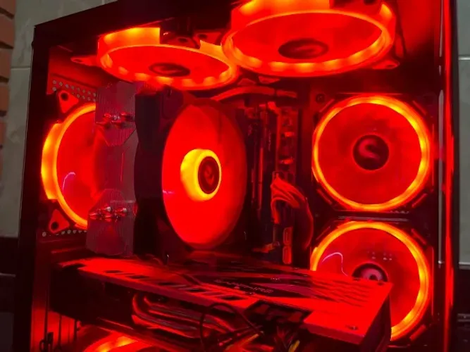 PC GAMER i7-8700K + RX 570 4GB + 16GB RAM + SSD 240GB