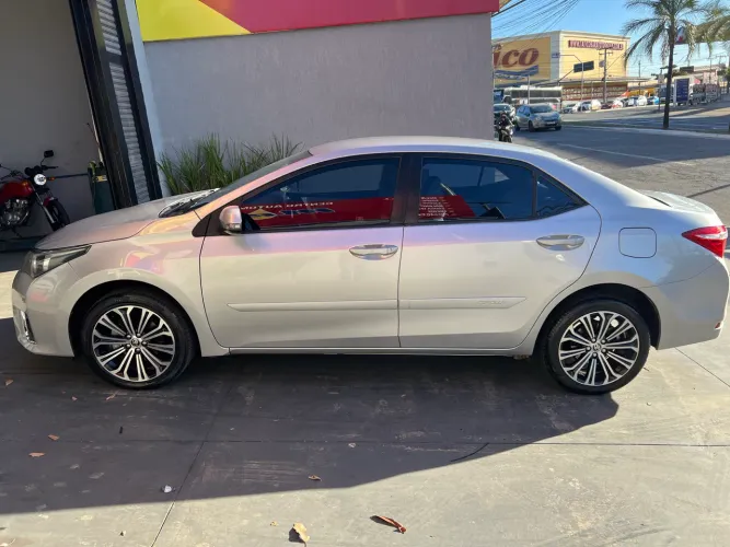 Toyota Corolla GLI 1.8 Flex 16V Aut. 2017