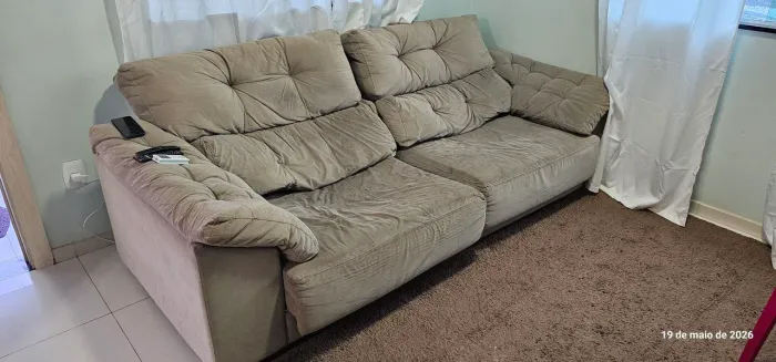 Vendo Sofá 2,5m Retrátil e Reclinável