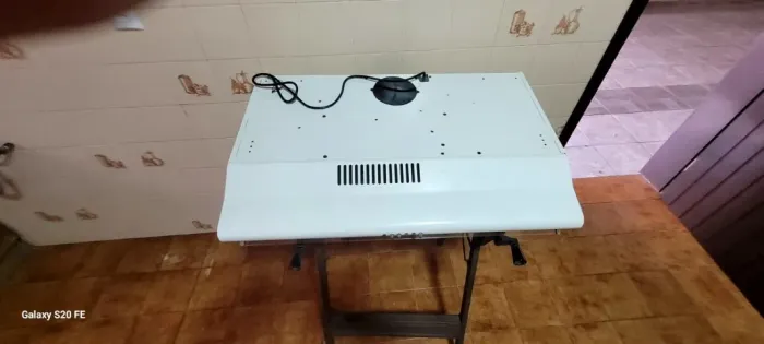 Depurador De Ar / Exaustor Para Fogão Branco Com Vidro Protetor