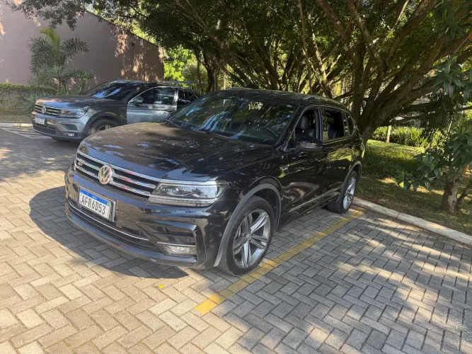 Volkswagen Tiguan Allspac R-line 350 TSI 2.0 4X4 2019