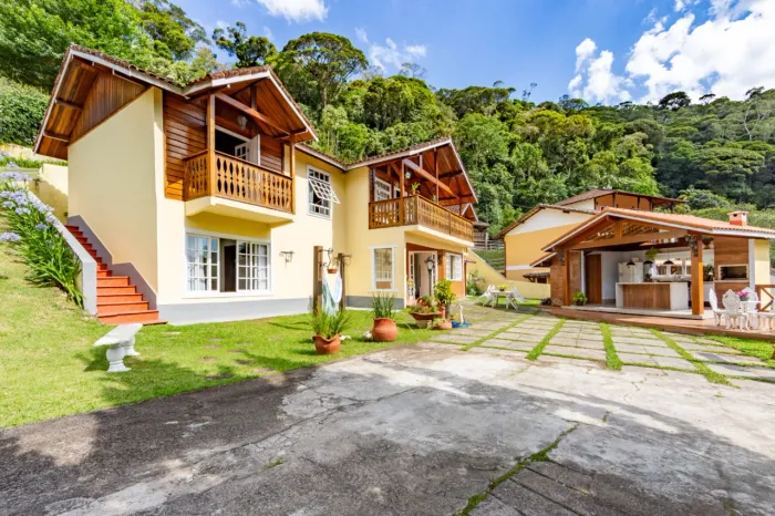 Casa em condomínio, 5 quartos, Comary Teresópolis.