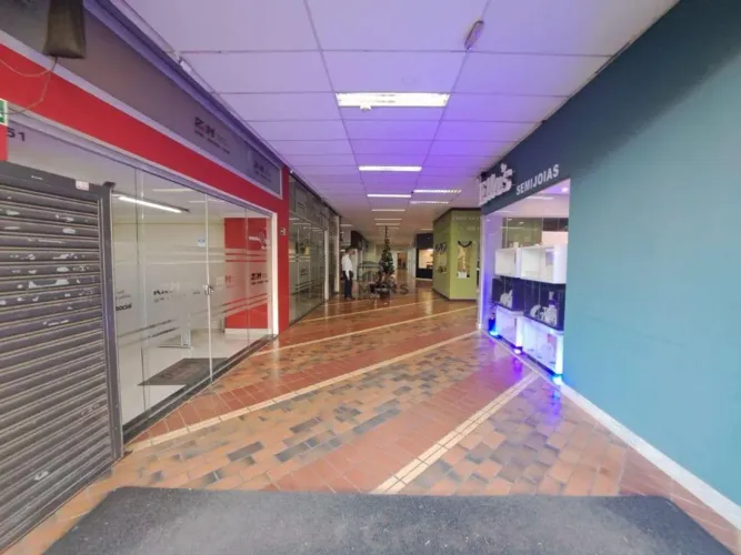 Sala comercial para alugar no bairro Alto em Piracicaba/SP