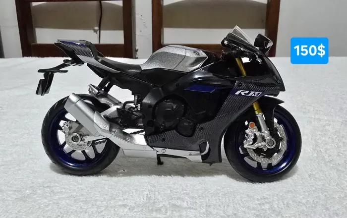 Moto miniatura da Yamaha R1M 