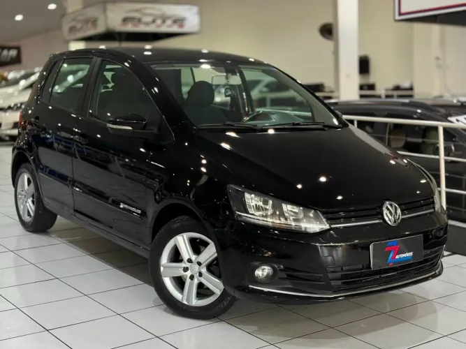 Volkswagen Fox Comfortline 1.0 Flex 8V 5P 2015
