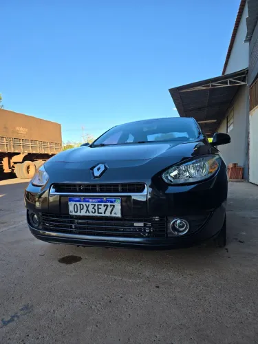 Renault Fluence Sed. Dynamique 2.0 16V Flex Aut. 2013