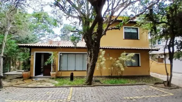 Casa em condomínio próximo à praia locação fixa ou venda em Búzios