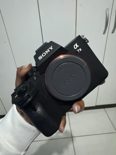 Sony A7III + 2 baterias 
