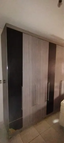 Vendo guarda-roupa