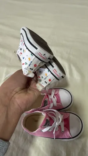 Desapego 2 tênis Allstar infantil num 23 e 24