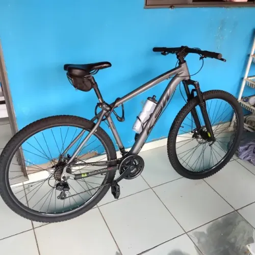Bicicleta KSW XLT 100 Aro 29 | 21 Marchas | Freio a Disco | Quadro Alumínio