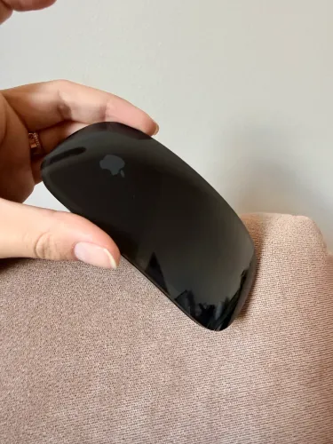 Apple Magic Mouse - Superfície Multi-Touch preta