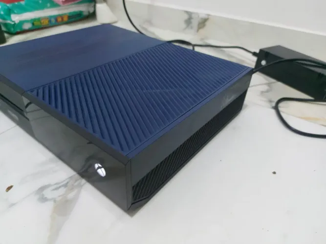 Xbox one fat 500gb ótimo estado+1jogo