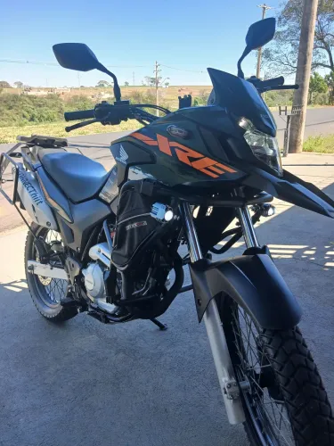 Vende XRE 300 Adventure muito nova