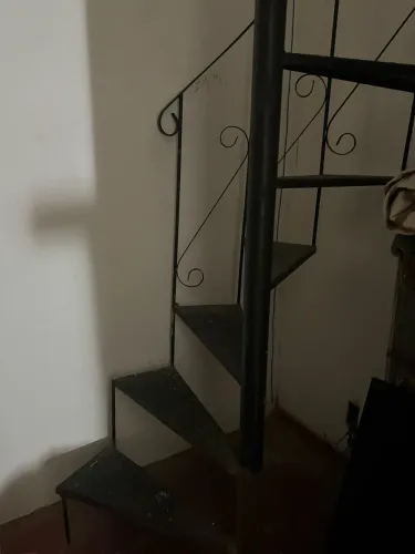 Escada Caracol com 13 degraus