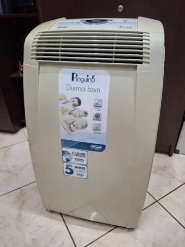 Ar Condicionado Portátil DeLonghi Pinguino Pac C105 10.500 BTUs - 220V