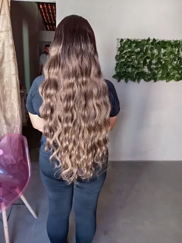 Aplicação de mega hair confecção e manutenção 