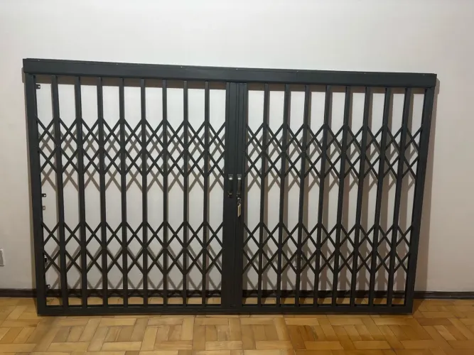 Vendo grade de ferro
