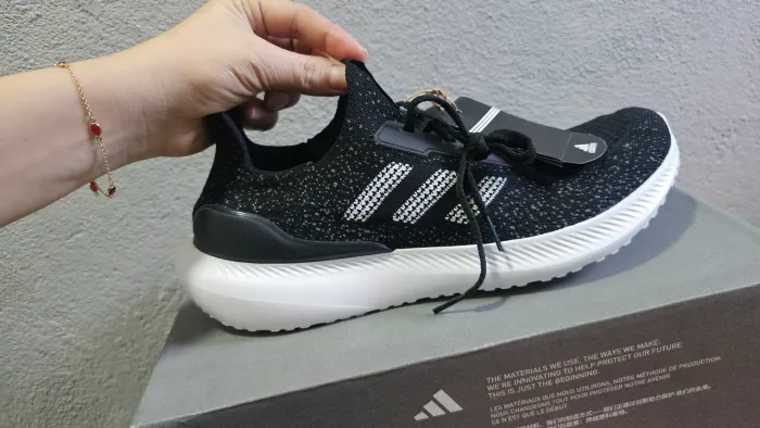Tênis adidas