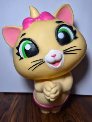 Boneca de Vinil 44 Gatos Gata Pilou