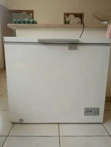 Freezer Midea 295 litros