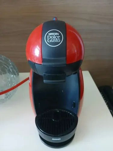 Cafeteira Dolce Gusto Nespresso Picollo Vermelha 127v DP06