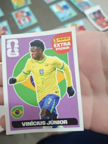 Figurinha Legend Roxa do Vinícius Júnior