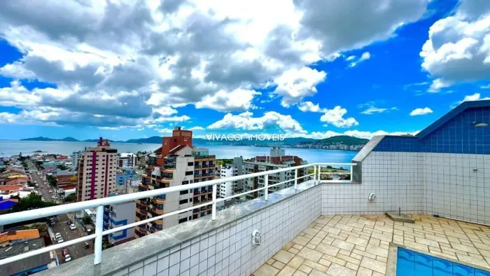 Cobertura à venda em Florianópolis, Balneário, com 3 quartos, com 218 m², Reside