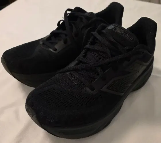 Tênis New Balance 1080 novíssimo (tamanho 39)
